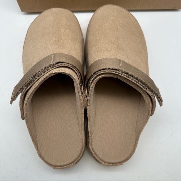 UGG Women’s shoes W/1138252 sand color Brand New - Picture 3 of 6